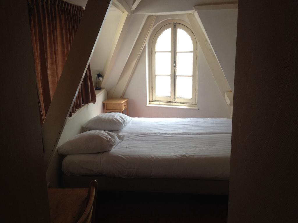 Budget Season Star Hotel Amsterdam Bilik gambar